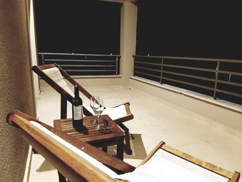Wood Metal Glass Kontokali Luaran gambar
